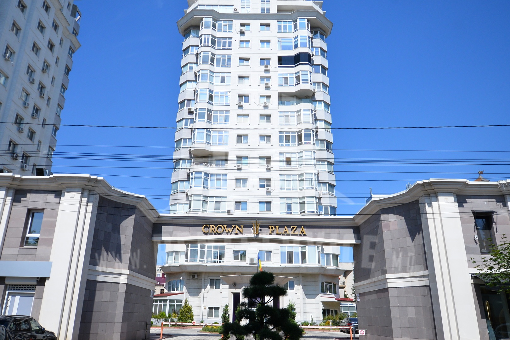 306_apartment_1.JPG