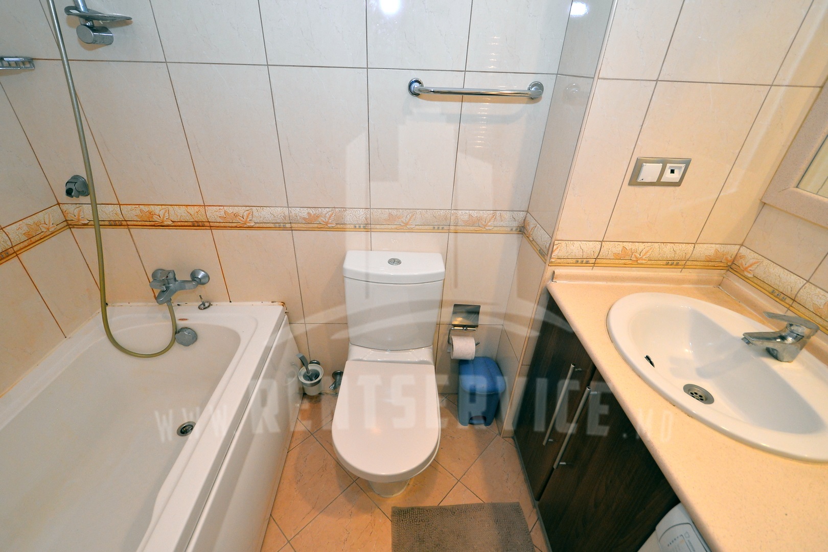 306_apartment_11.JPG