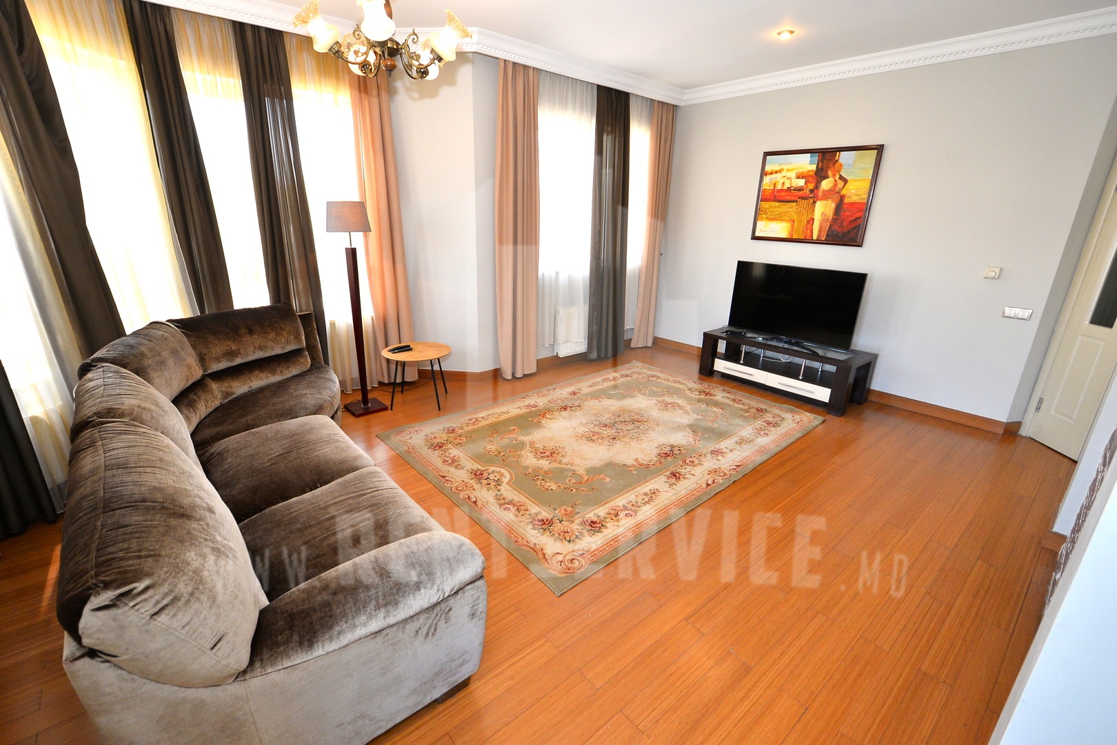 306_apartment_12.JPG