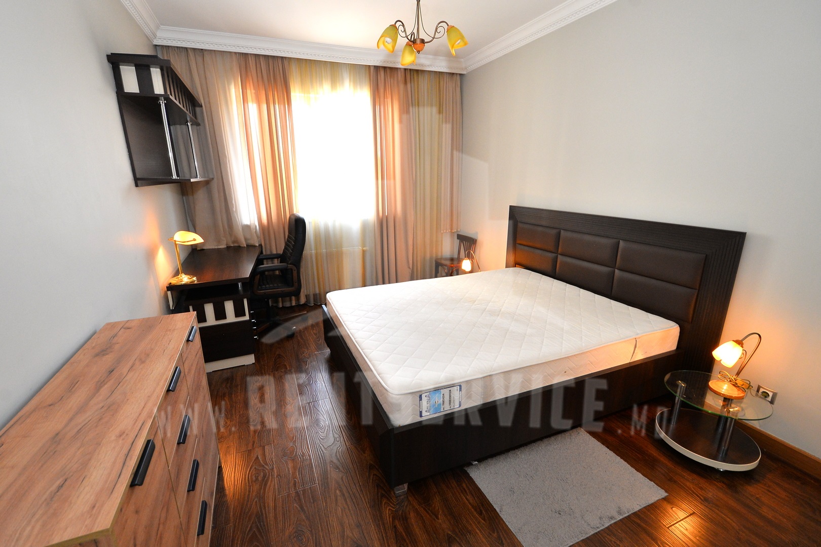 306_apartment_8.JPG