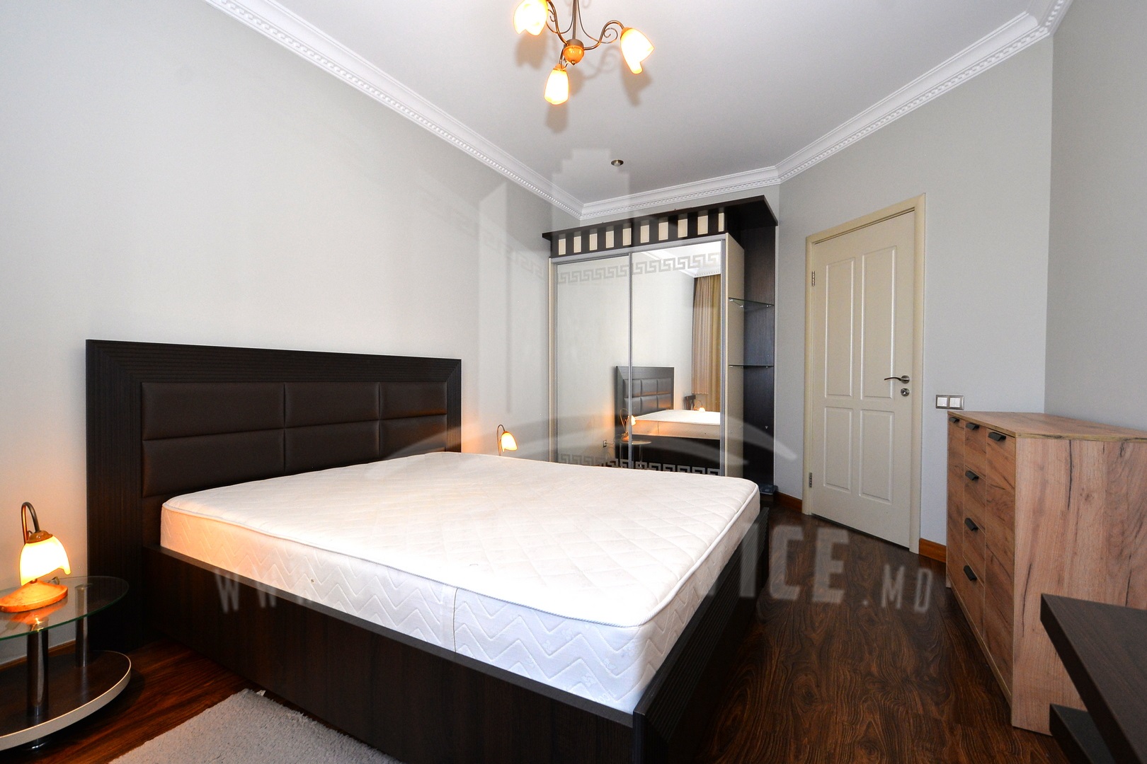 306_apartment_9.JPG
