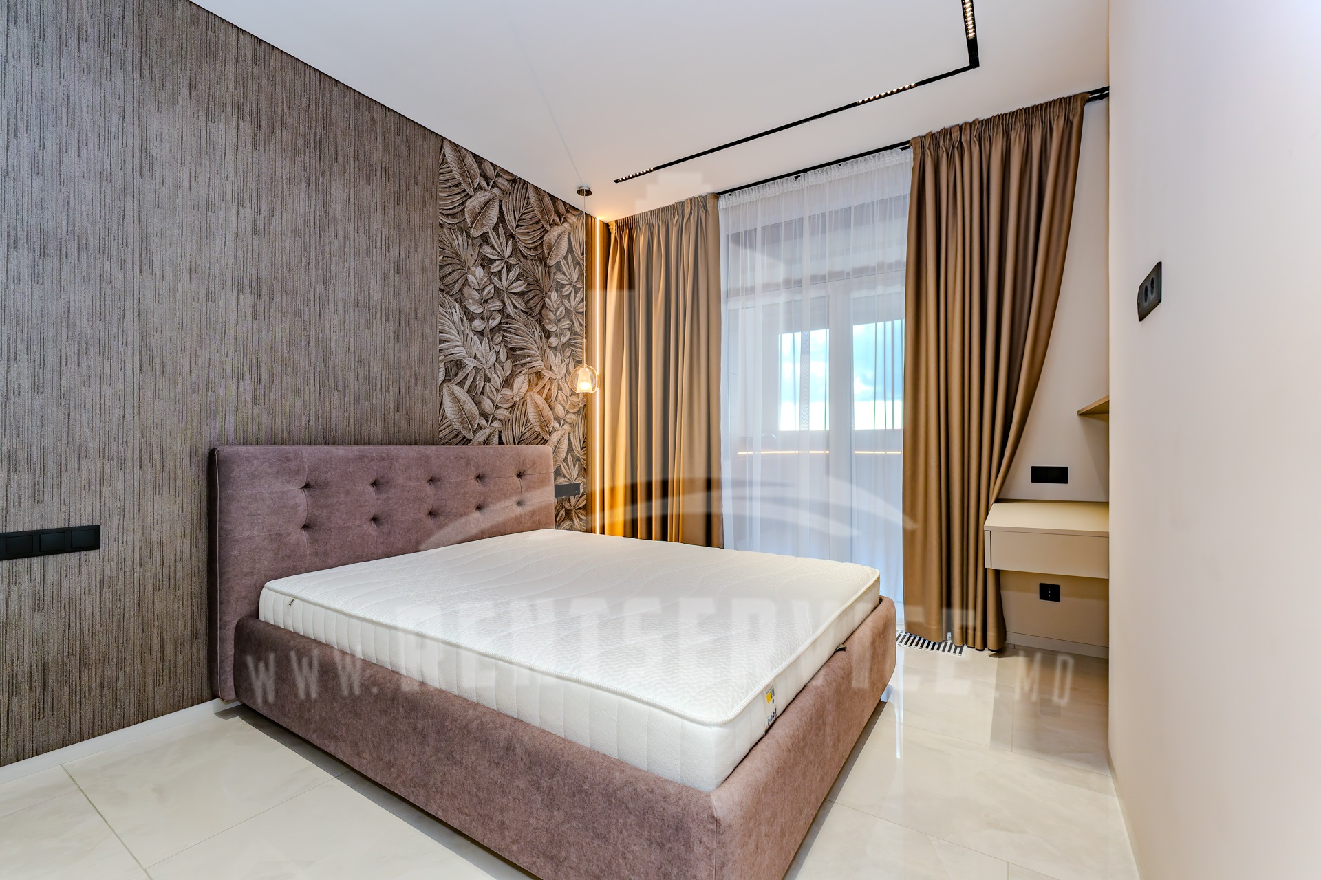 308_apartment_1.jpg