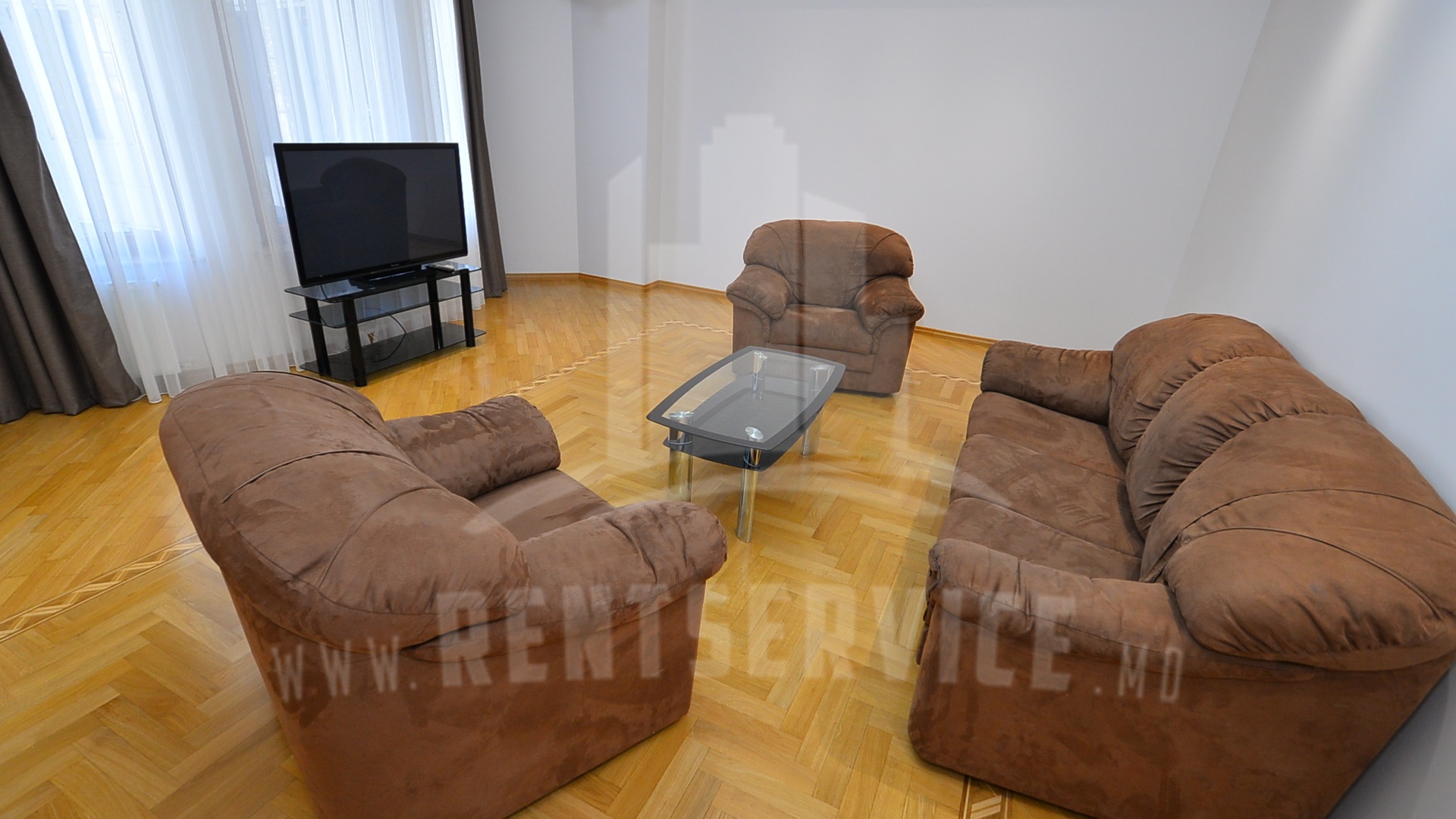 309_apartment_1.JPG