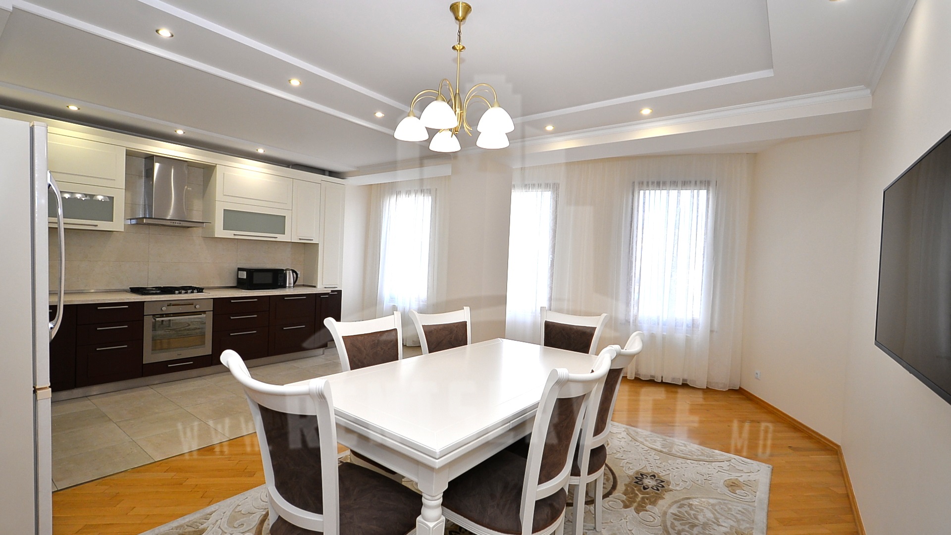 309_apartment_11.JPG