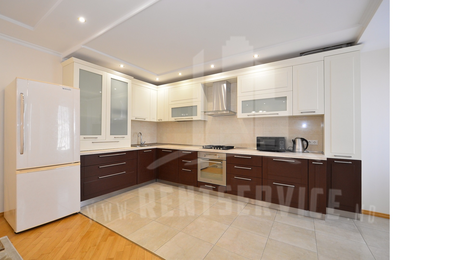 309_apartment_13.JPG