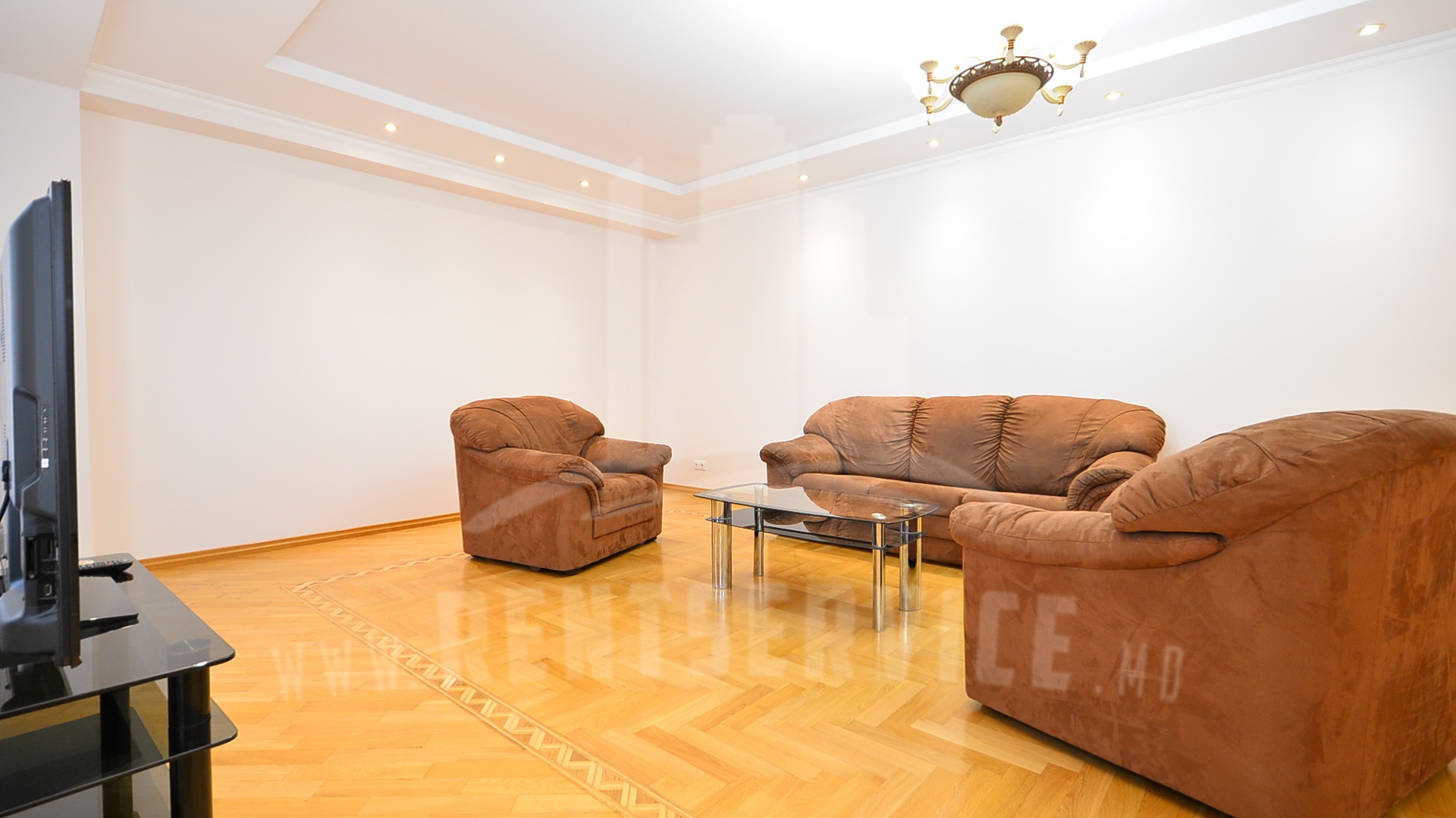 309_apartment_2.JPG