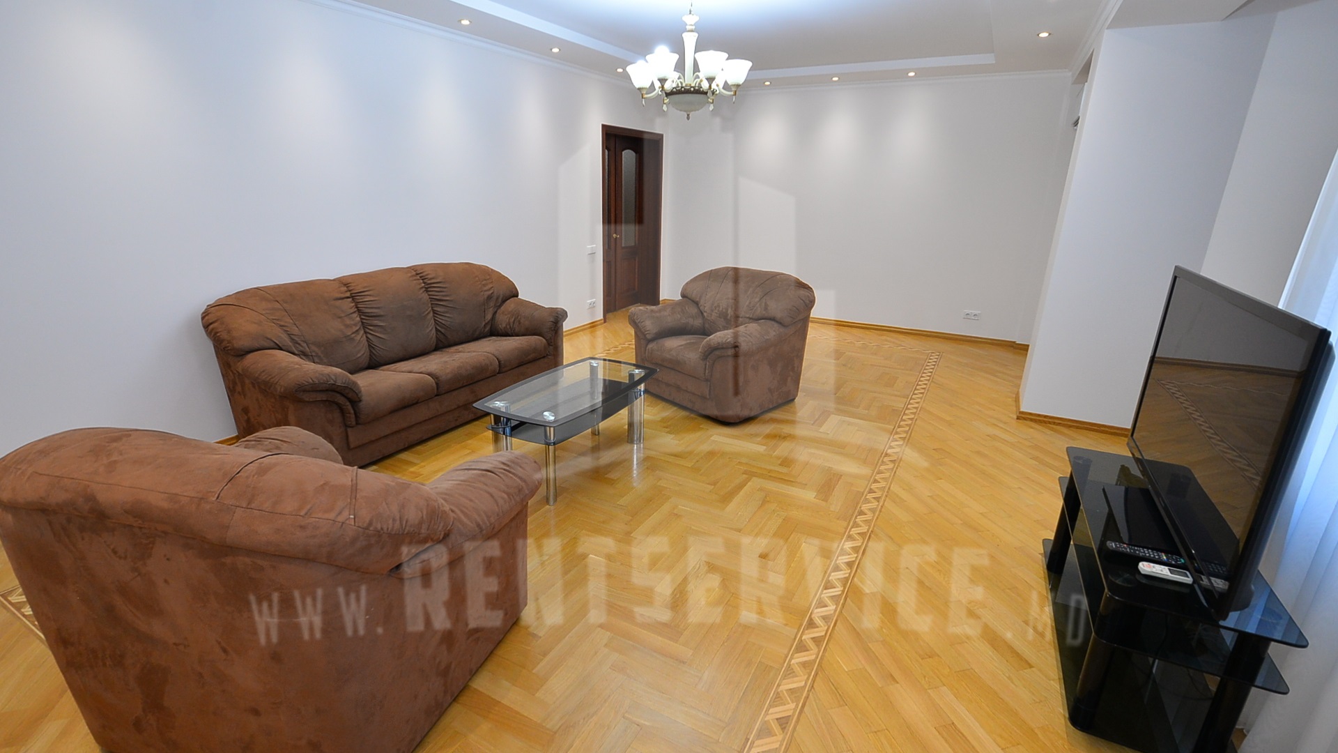 309_apartment_3.JPG