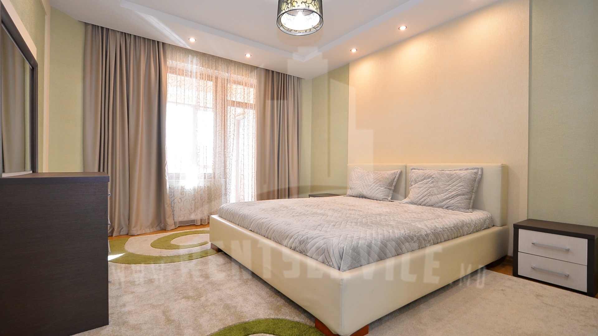 309_apartment_4.JPG