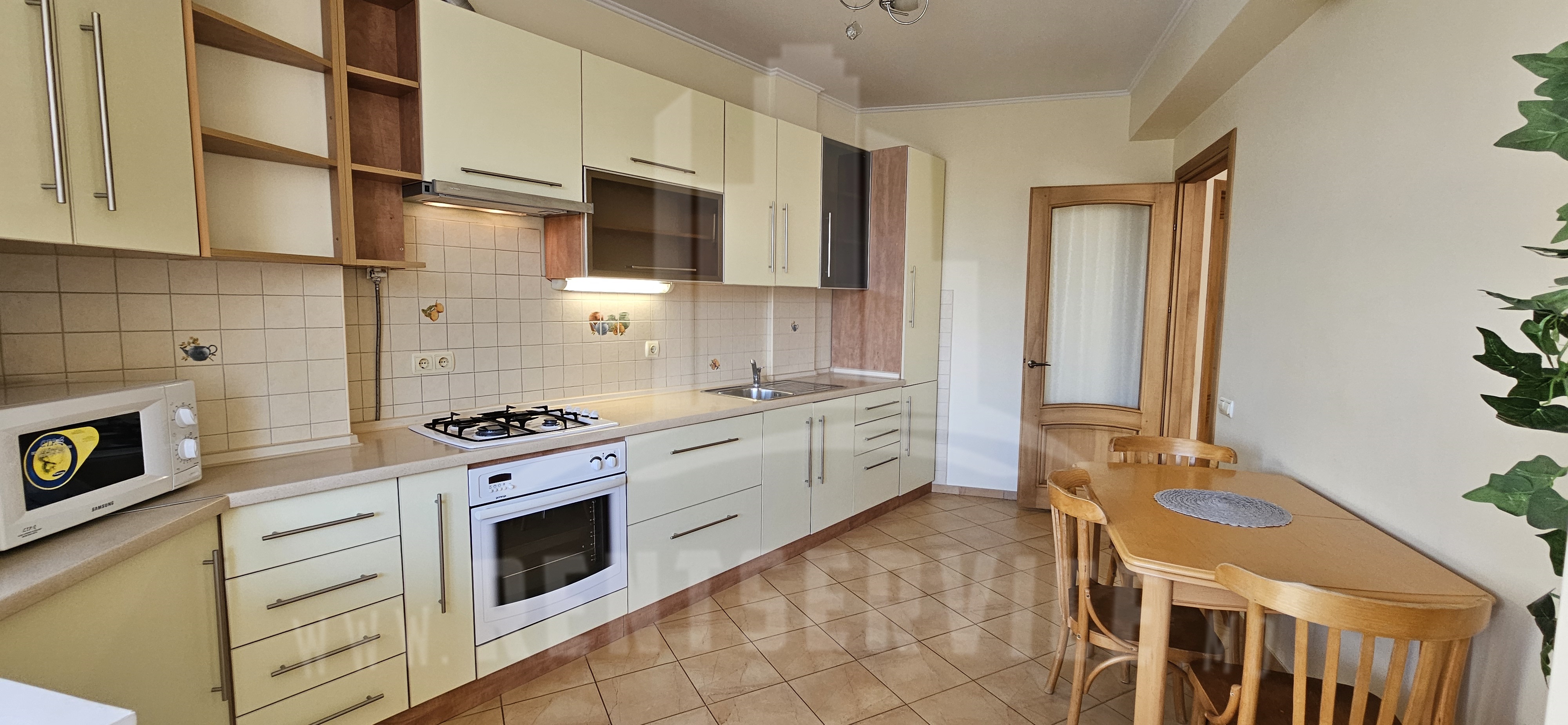 310_apartment_4.jpg